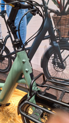 MOMENTUM Compakt E Bikes im Detail